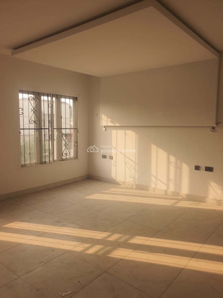 Luxury 4 Bedroom Maisonette with a Room Bq, Lekki Phase1 Extension, Lekki, Lagos, Flat / Apartment for Sale