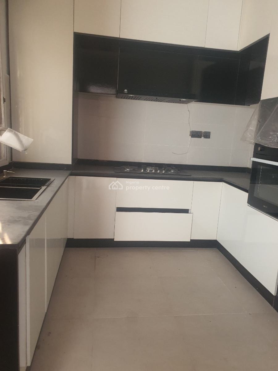 Luxury 4 Bedroom Maisonette with a Room Bq, Lekki Phase1 Extension, Lekki, Lagos, Flat / Apartment for Sale