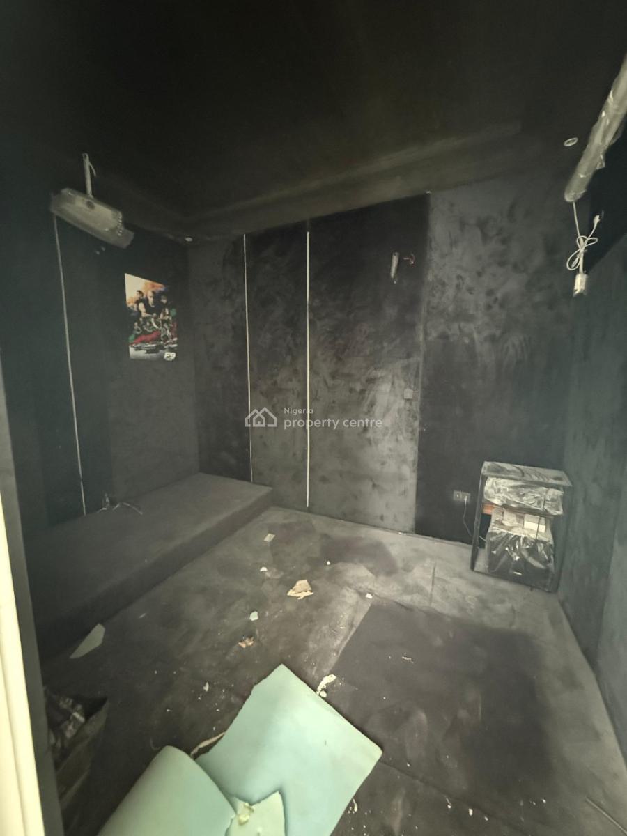 Lovely 5 Bedroom Duplex with a Bq,pool,cinema, Chevron, Lekki, Lagos, House for Sale