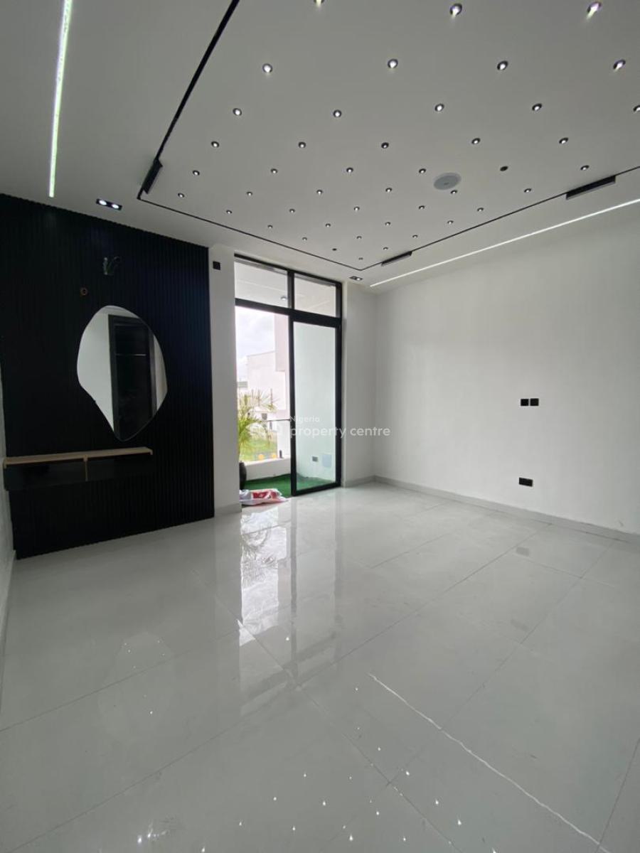Excellent 5 Bedroom Duplex with a Pool,cinema,bq, Chevron, Lekki, Lagos, House for Sale