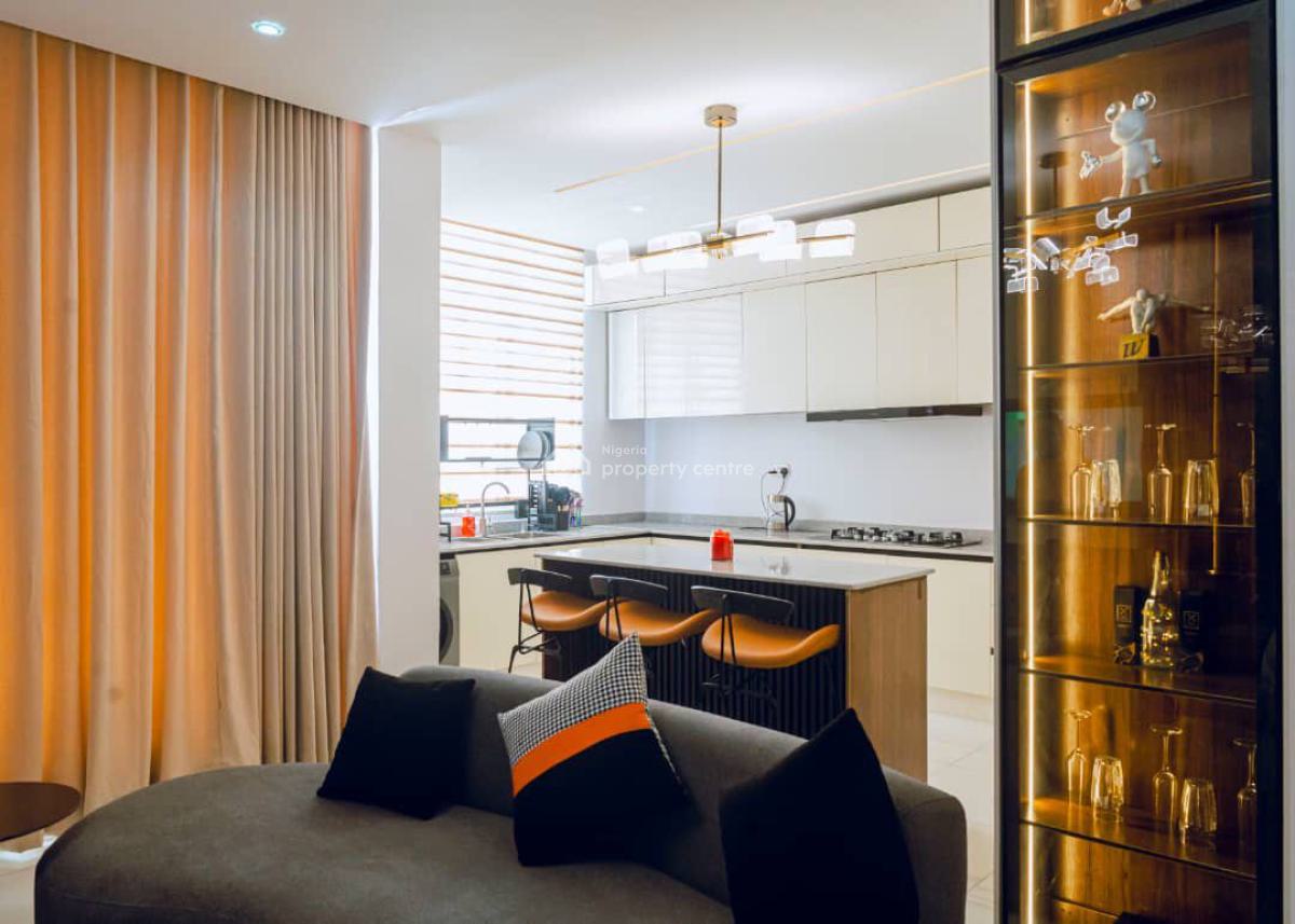 Papaya Stadium Spacious Living Room, 1 Bedroom Apartment  ( Snooker Bo, Lekki Phase 1, Lekki, Lagos, Flat / Apartment Short Let