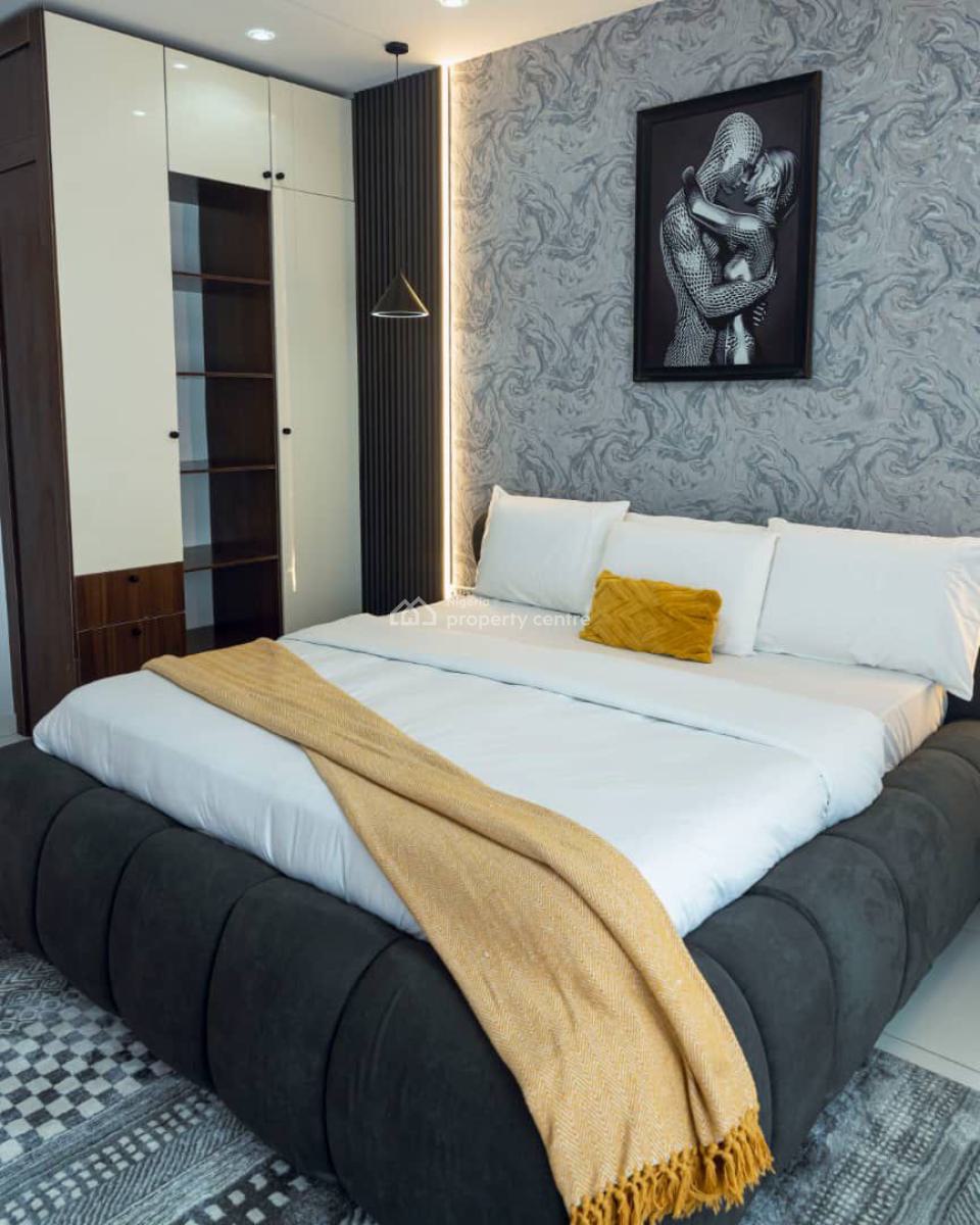 Papaya Stadium Spacious Living Room, 1 Bedroom Apartment  ( Snooker Bo, Lekki Phase 1, Lekki, Lagos, Flat / Apartment Short Let