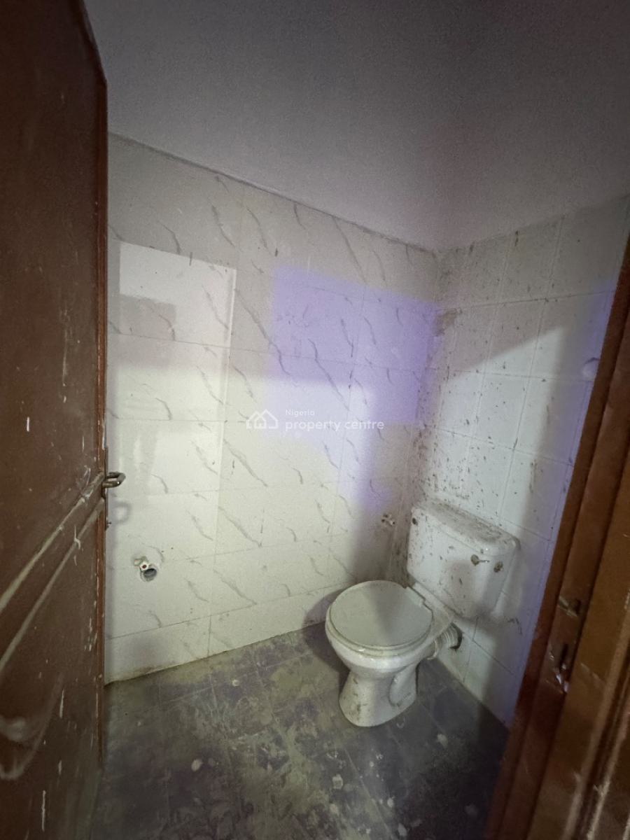 Miniflat, Off Admiralty, Lekki Phase 1, Lekki, Lagos, Mini Flat (room and Parlour) for Rent
