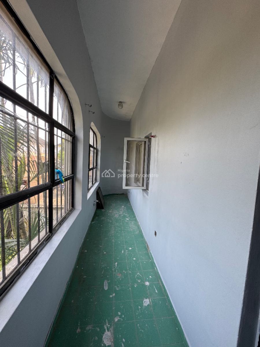 Miniflat, Off Admiralty, Lekki Phase 1, Lekki, Lagos, Mini Flat (room and Parlour) for Rent