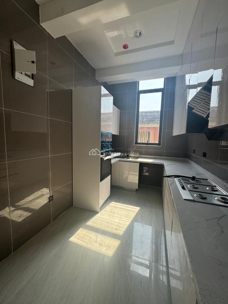 2 Bedroom Apartment, Lekki Phase 1, Lekki, Lagos, Flat / Apartment for Sale