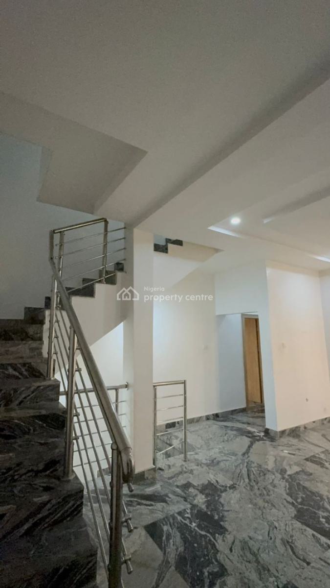 Tastefully Finished Spacious Standard Standard Built.   3 Bedrooms Ter, Jahi By Gilmor, Jahi, Abuja, Terraced Duplex for Rent