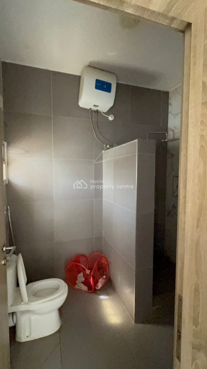 Tastefully Finished Spacious Standard Standard Built.   3 Bedrooms Ter, Jahi By Gilmor, Jahi, Abuja, Terraced Duplex for Rent