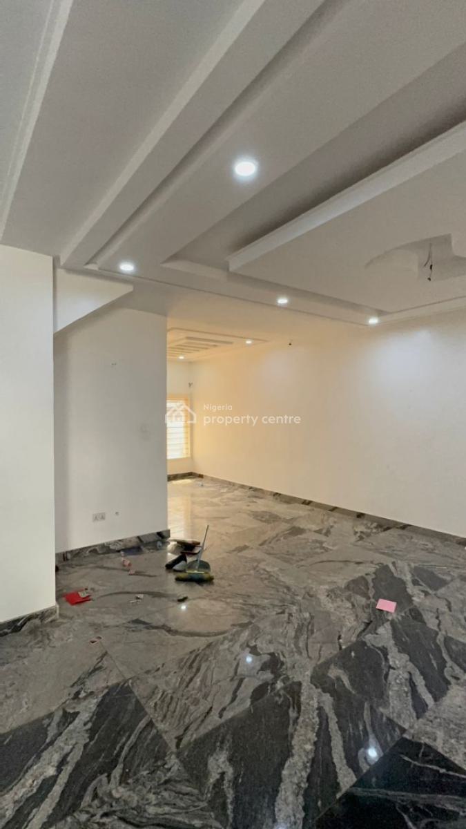 Tastefully Finished Spacious Standard Standard Built.   3 Bedrooms Ter, Jahi By Gilmor, Jahi, Abuja, Terraced Duplex for Rent