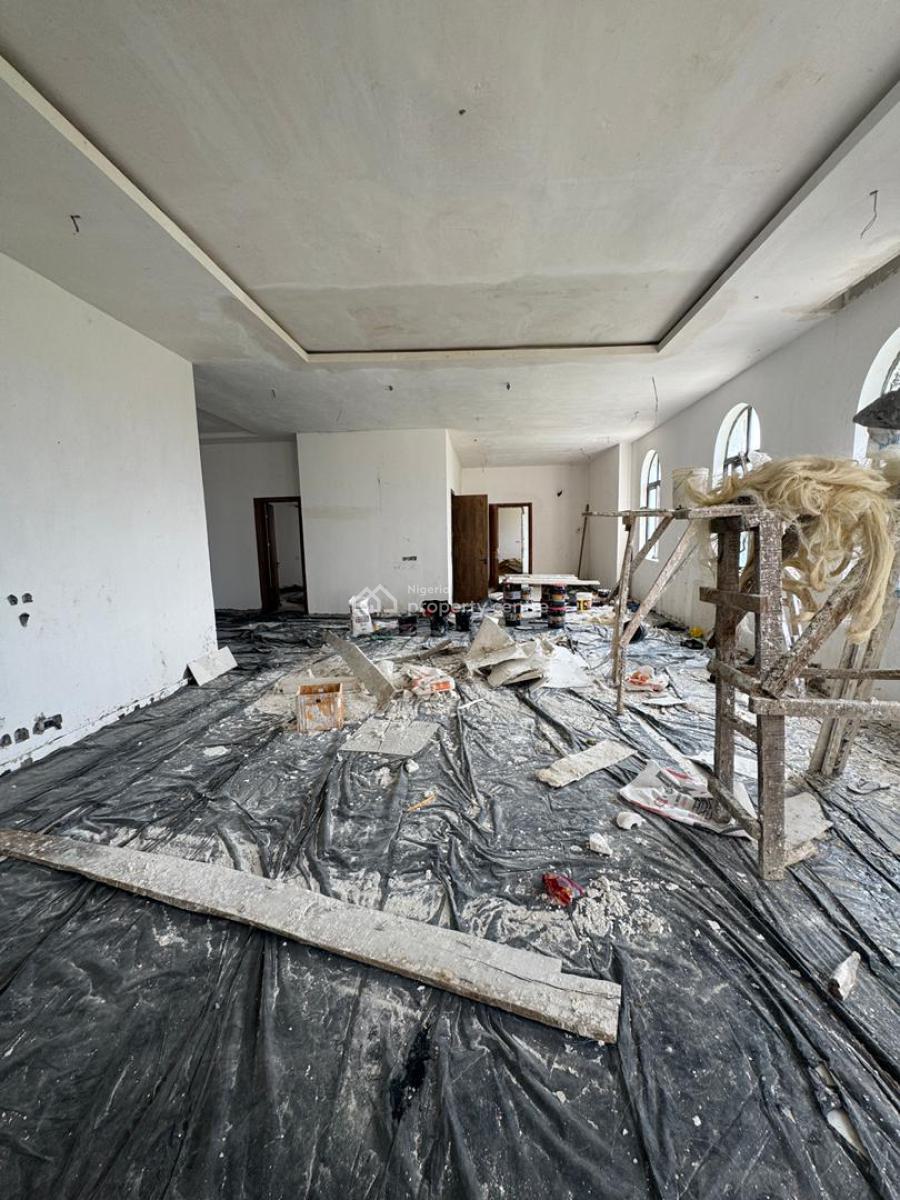 Waterfront 3bedrooms Penthouse with 2rooms Bq, Off Admiralty Road, Lekki Phase 1, Lekki, Lagos, Flat / Apartment for Sale