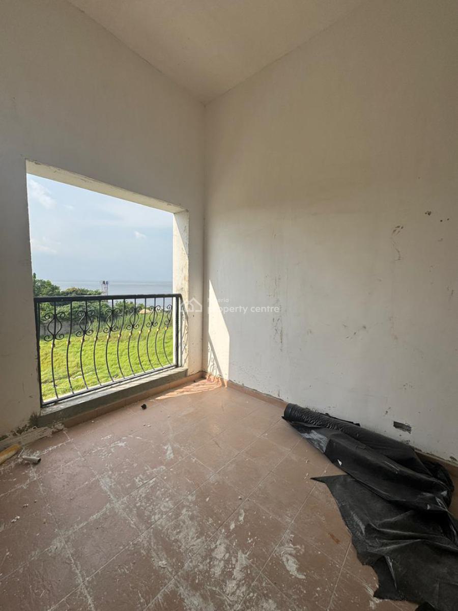 Waterfront 3bedrooms Penthouse with 2rooms Bq, Off Admiralty Road, Lekki Phase 1, Lekki, Lagos, Flat / Apartment for Sale