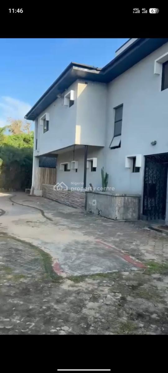 a 6bedroom Detached House with 3 Rooms En-suite Boys Quarters, Lekki, Lekki Phase 1, Lekki, Lagos, Commercial Property for Rent