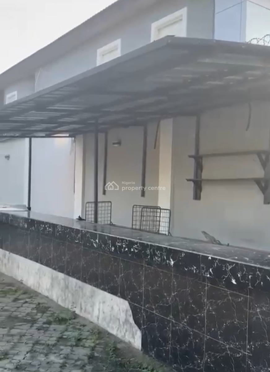 a 6bedroom Detached House with 3 Rooms En-suite Boys Quarters, Lekki, Lekki Phase 1, Lekki, Lagos, Commercial Property for Rent