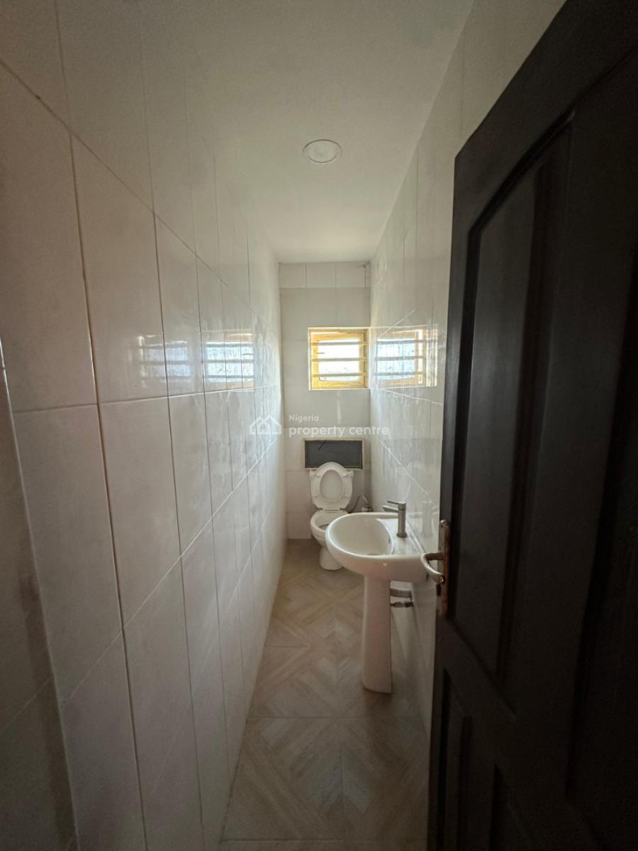 2 Bedroom Flat, Whitesand Beach Estate, Ologolo, Lekki, Lagos, Flat / Apartment for Rent