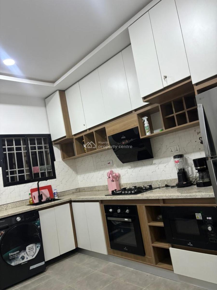 Luxury 3-bedroom  Apartment, Paradise Estate Road, Life Camp, Life Camp, Abuja, Flat / Apartment Short Let