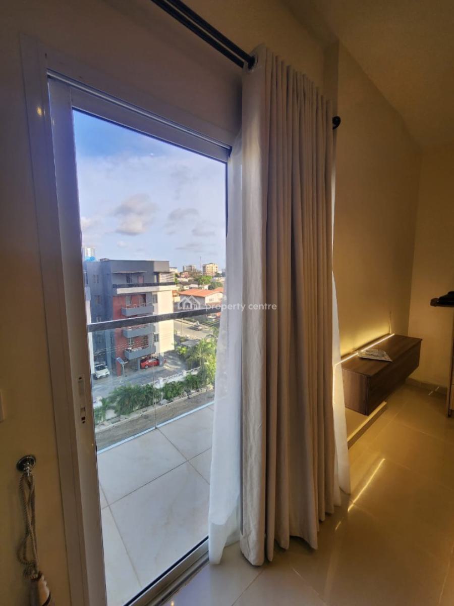 Luxuriously Furnished 3bedroom Apartment with Swimming Pool, Victoria Island (vi), Lagos, Flat / Apartment for Rent