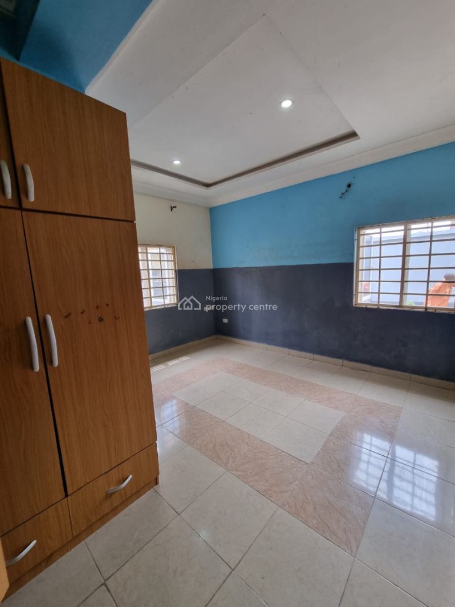 Well Built 4 Bedroom Bungalow with Two Living Rooms, Fo1 Kubwa, Kubwa, Abuja, Detached Bungalow for Rent