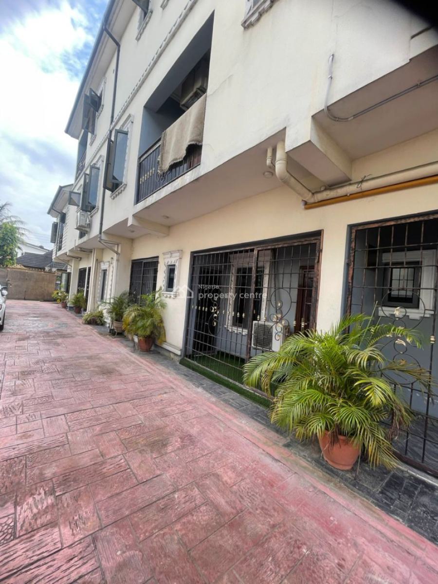 American Standard 3 Bedroom Duplex with Penthouse, J Martinez Estate Shell Cooperative Eneka Eliozu Link Road, Eneka, Port Harcourt, Rivers, Terraced Duplex for Rent