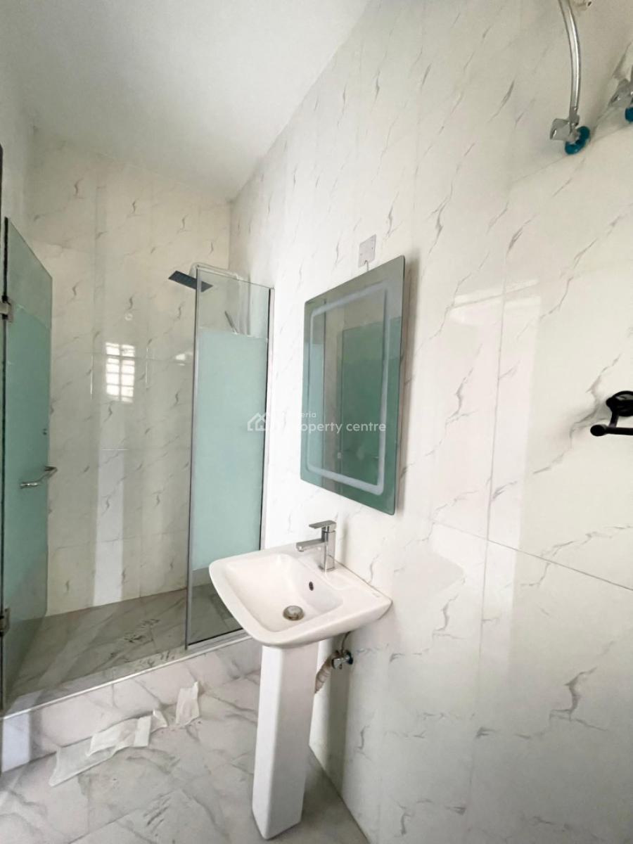 Lovely 2 Bedroom Apartment, Ologolo, Ologolo, Lekki, Lagos, Flat / Apartment for Sale