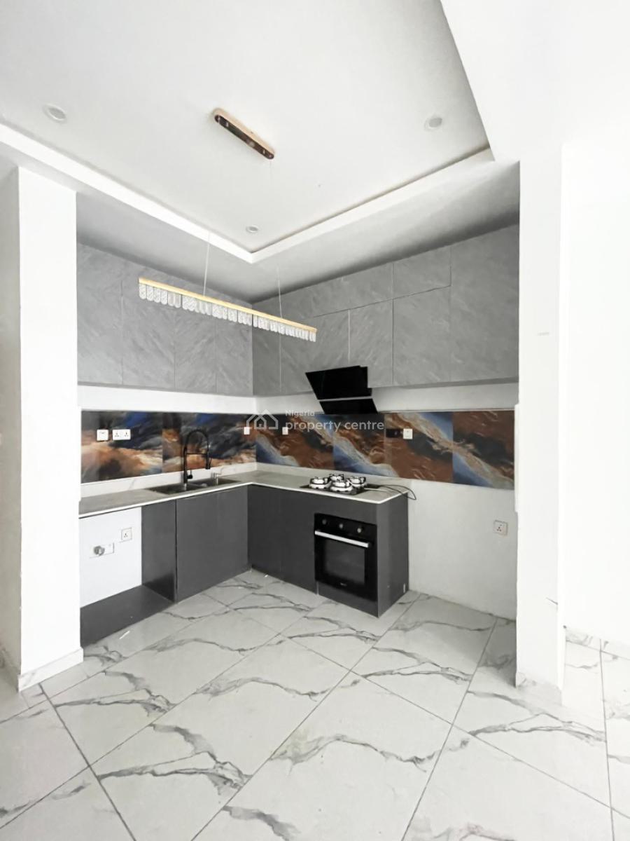 Lovely 2 Bedroom Apartment, Ologolo, Ologolo, Lekki, Lagos, Flat / Apartment for Sale