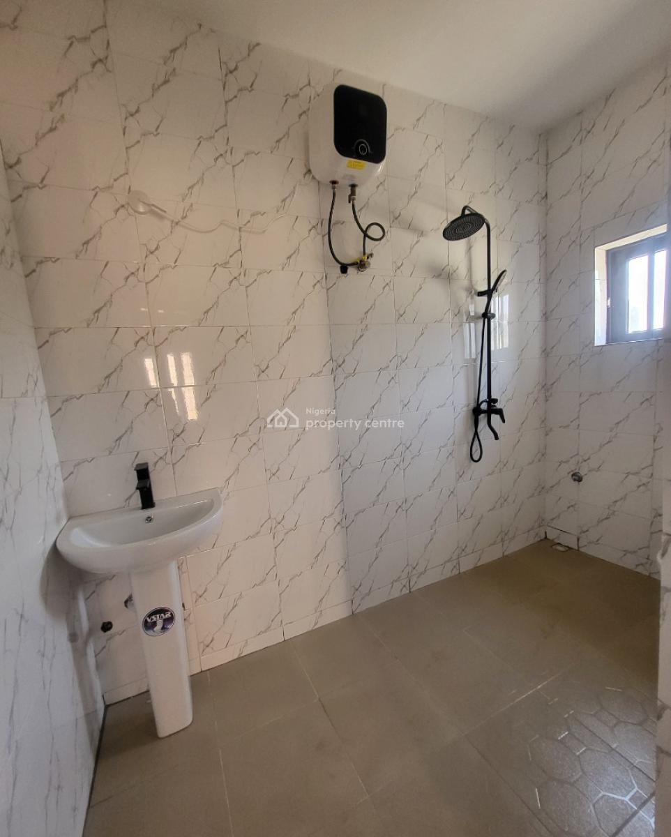 Luxurious Brand New 3bedroom Flat with Bq, By American International School, Durumi, Abuja, Block of Flats for Sale