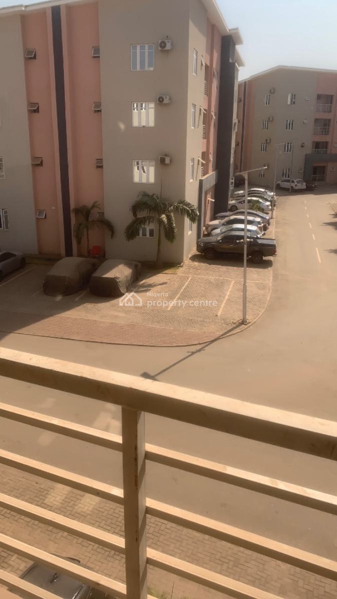 Exclusive 4 Bedroom Apartment with Bq, Wuye Dakibiyu After Kia Academy, Wuye, Abuja, Flat / Apartment for Rent