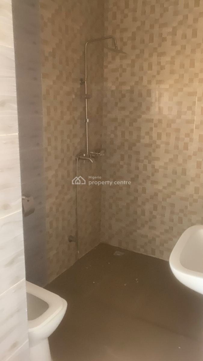 Exclusive 4 Bedroom Apartment with Bq, Wuye Dakibiyu After Kia Academy, Wuye, Abuja, Flat / Apartment for Rent