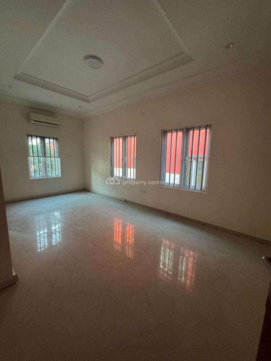 Really Nice 4 Bedrooms Semi Detached Duplex with Inbuilt B/q, Lekki Phase 1, Lekki, Lagos, Semi-detached Duplex for Rent