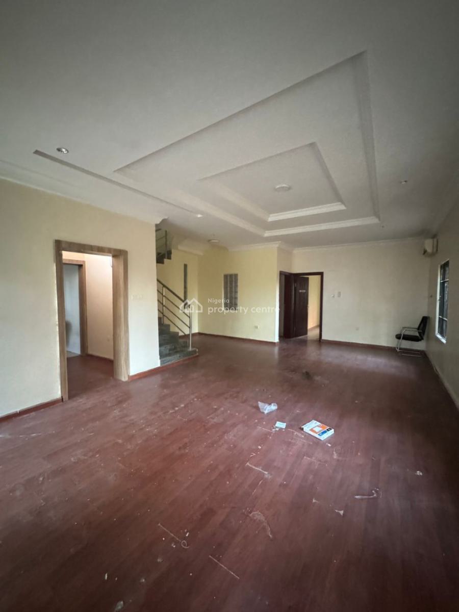 Really Nice 4 Bedrooms Semi Detached Duplex with Inbuilt B/q, Lekki Phase 1, Lekki, Lagos, Semi-detached Duplex for Rent