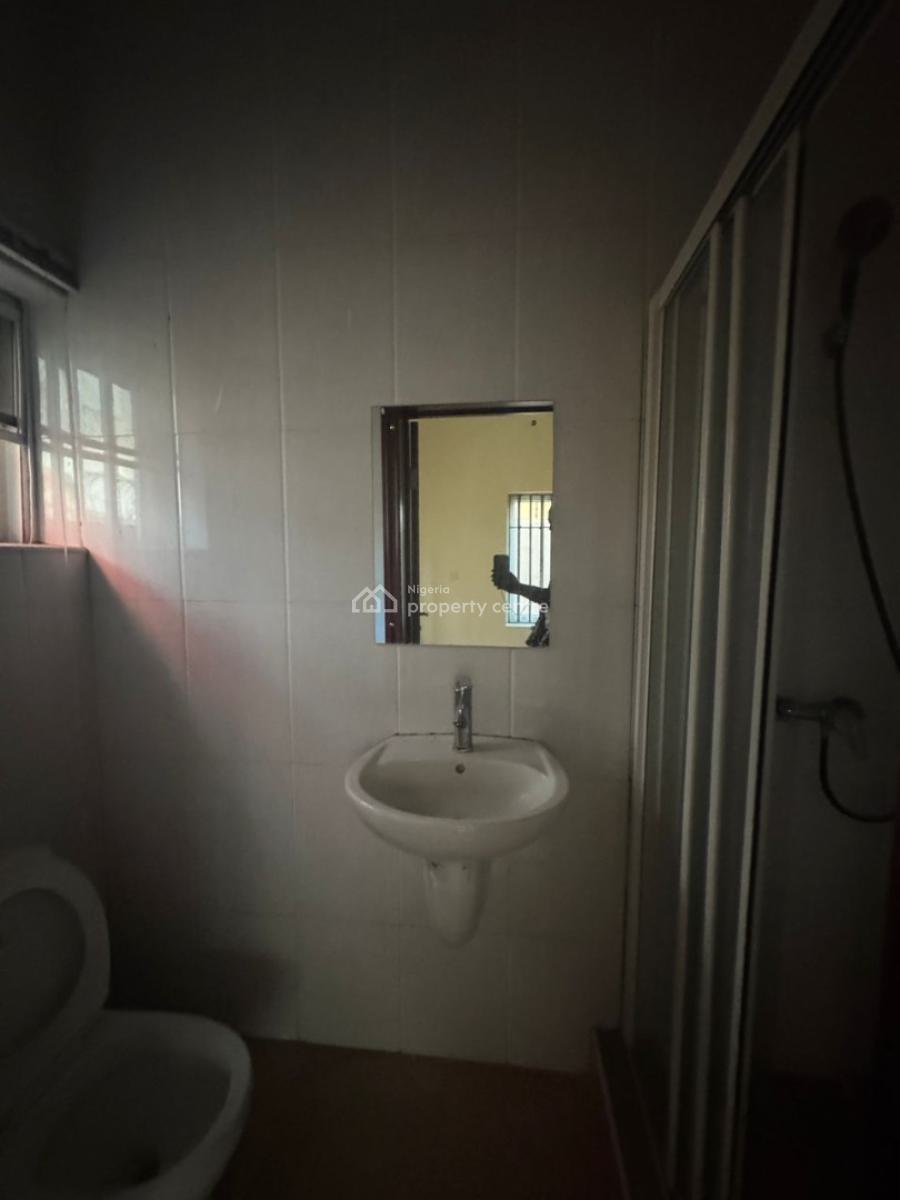 Really Nice 4 Bedrooms Semi Detached Duplex with Inbuilt B/q, Lekki Phase 1, Lekki, Lagos, Semi-detached Duplex for Rent