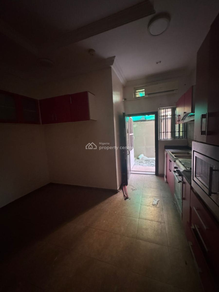 Really Nice 4 Bedrooms Semi Detached Duplex with Inbuilt B/q, Lekki Phase 1, Lekki, Lagos, Semi-detached Duplex for Rent