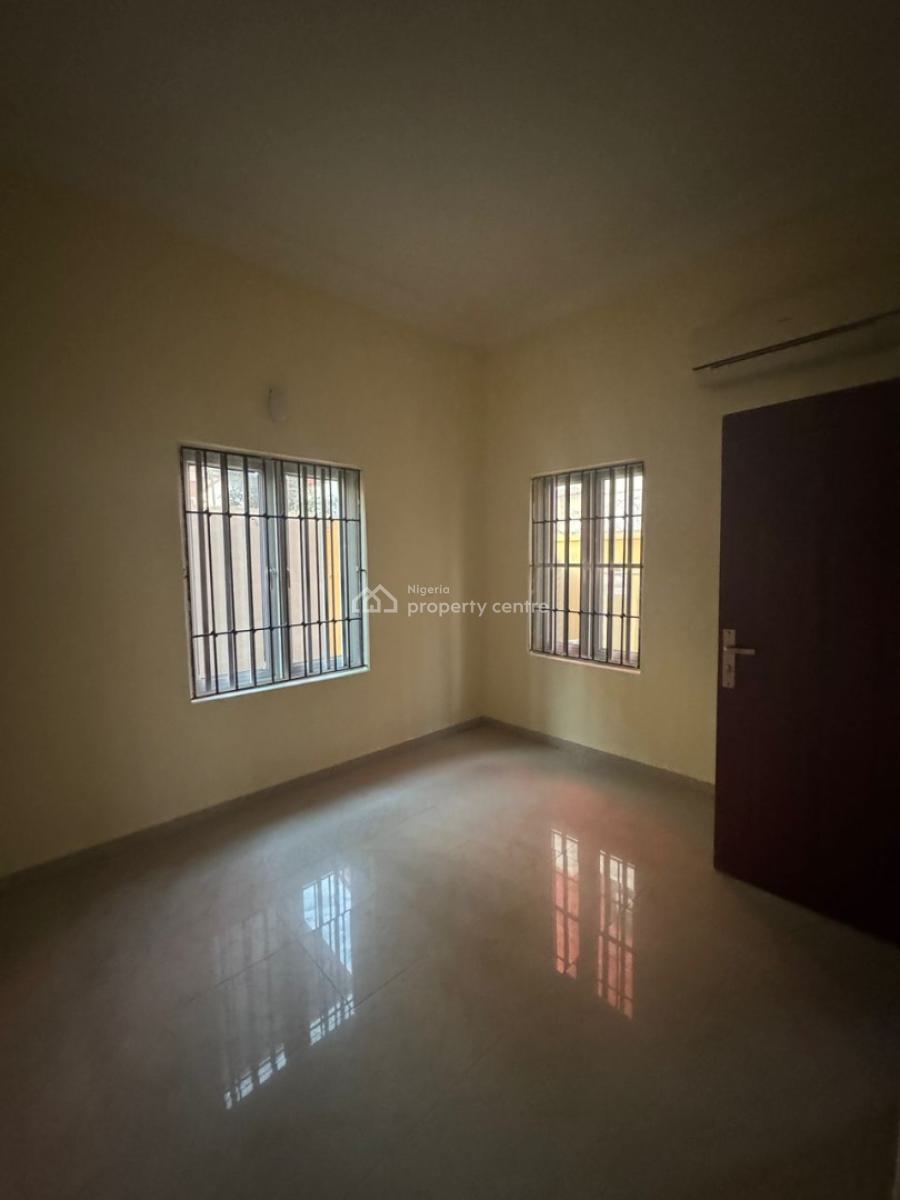 Really Nice 4 Bedrooms Semi Detached Duplex with Inbuilt B/q, Lekki Phase 1, Lekki, Lagos, Semi-detached Duplex for Rent