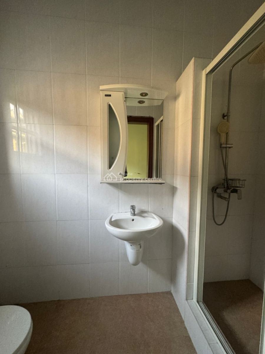 Really Nice 4 Bedrooms Semi Detached Duplex with Inbuilt B/q, Lekki Phase 1, Lekki, Lagos, Semi-detached Duplex for Rent