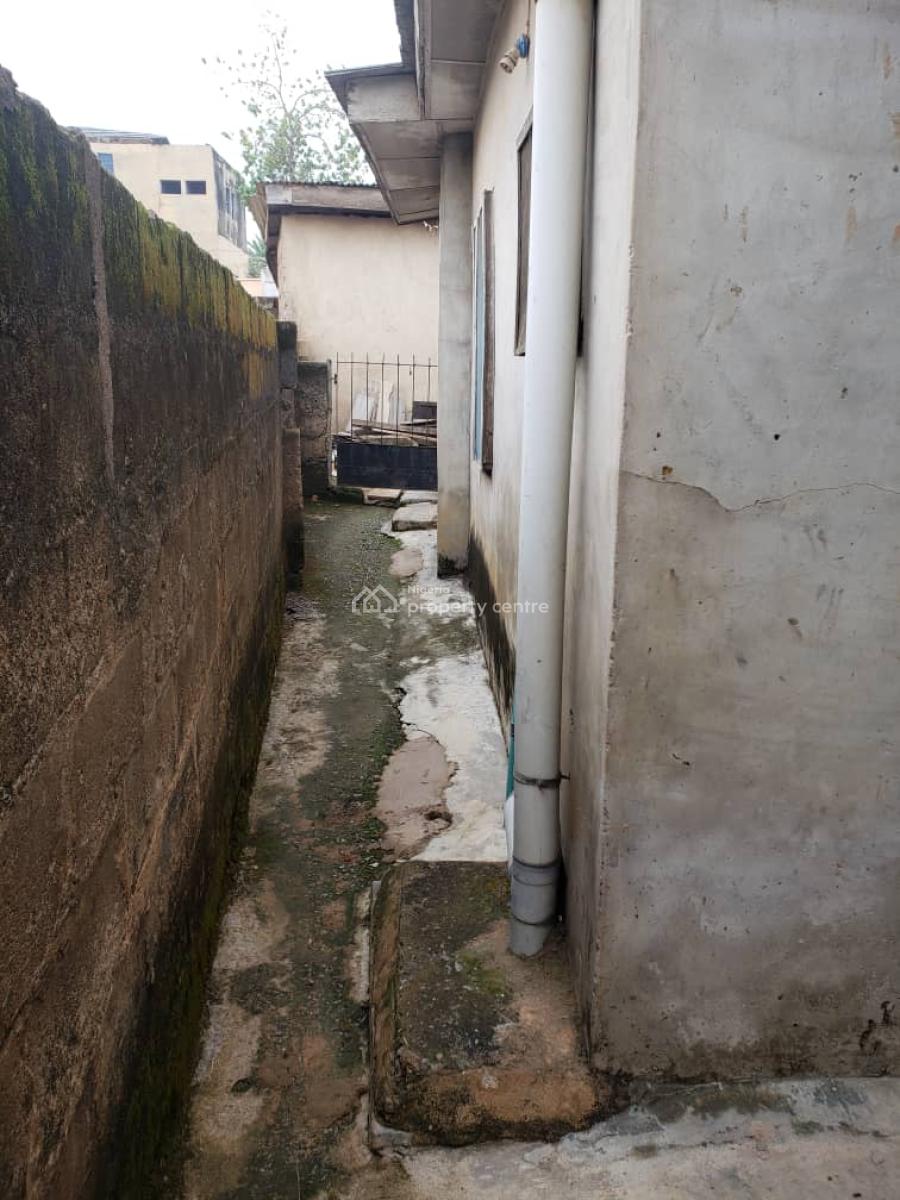 a Spacious Mini Flat, Martins Estate Alagbole Area, Ojodu Berger, Ojodu, Lagos, Mini Flat (room and Parlour) for Rent
