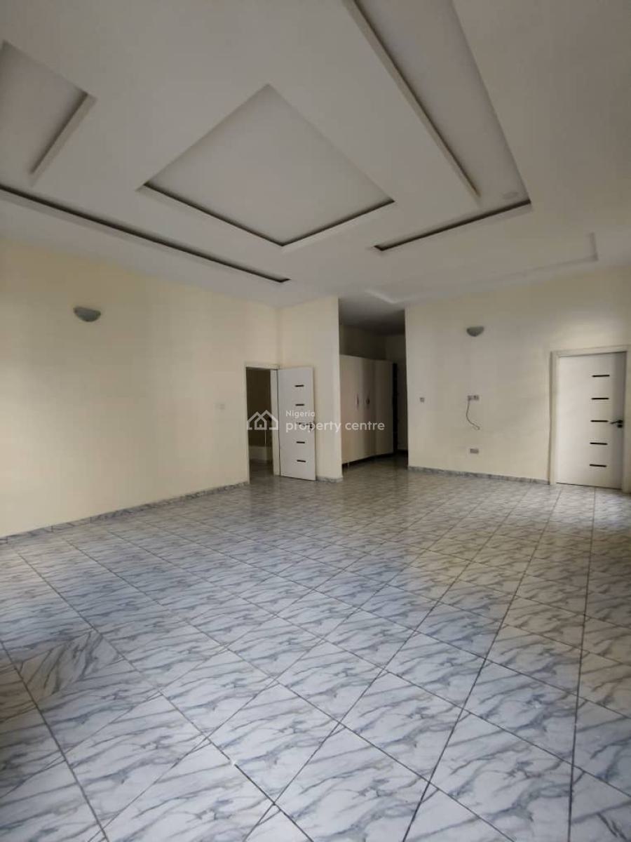 Well Renovated 4bedroom Semi Detached Duplex with Bq, Ologolo, Lekki, Lagos, Semi-detached Duplex for Rent