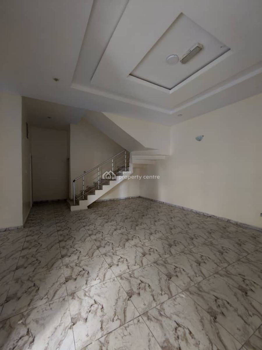 Well Renovated 4bedroom Semi Detached Duplex with Bq, Ologolo, Lekki, Lagos, Semi-detached Duplex for Rent