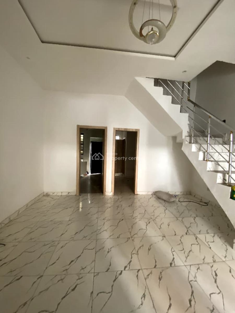 Classic 3 Bedroom Terraced  Duplex in a Secure Estate, Ikota, Lekki, Lagos, Terraced Duplex for Rent