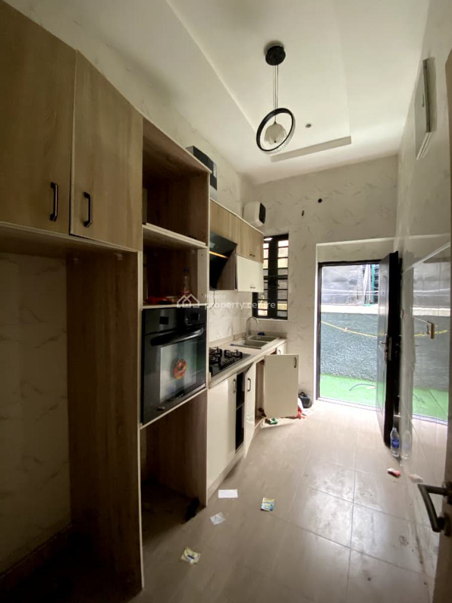 Classic 3 Bedroom Terraced  Duplex in a Secure Estate, Ikota, Lekki, Lagos, Terraced Duplex for Rent