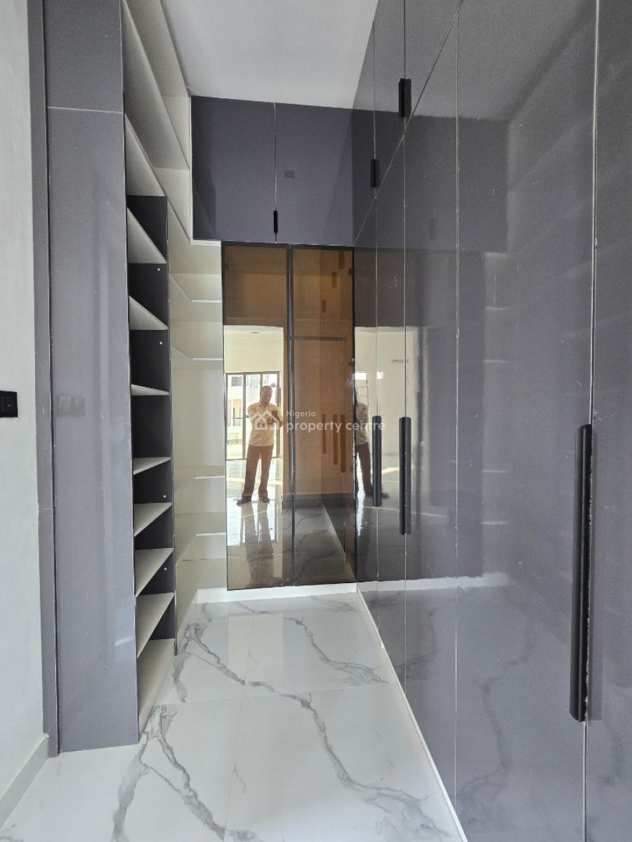 6 Bedroom House with Every Feature You Like, Megamound Estate, Ikota, Lekki, Lagos, Detached Duplex for Sale