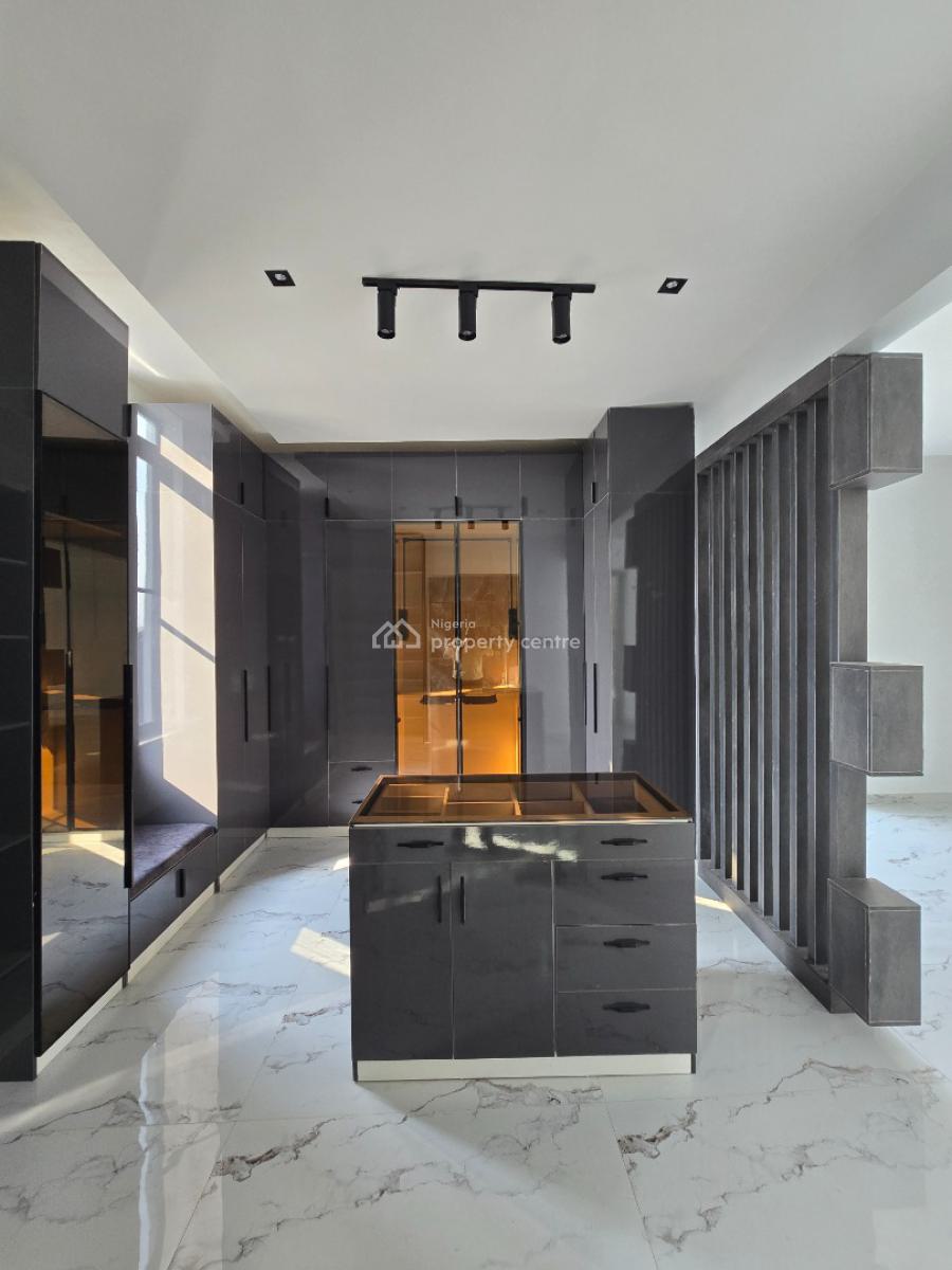 6 Bedroom House with Every Feature You Like, Megamound Estate, Ikota, Lekki, Lagos, Detached Duplex for Sale