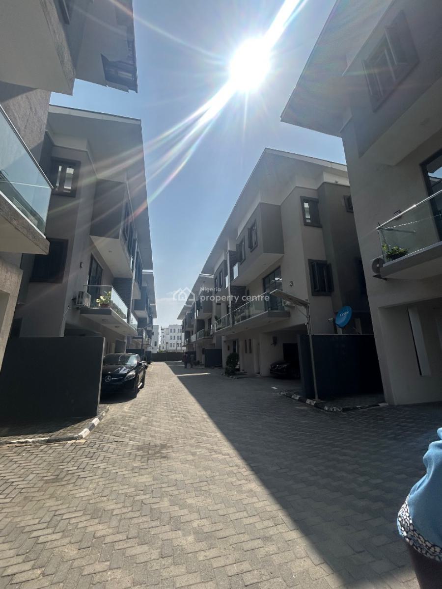 Well Maintained Three (3) Bedroom Terraced Duplex, Ikate, Lekki, Lagos, Terraced Duplex for Rent