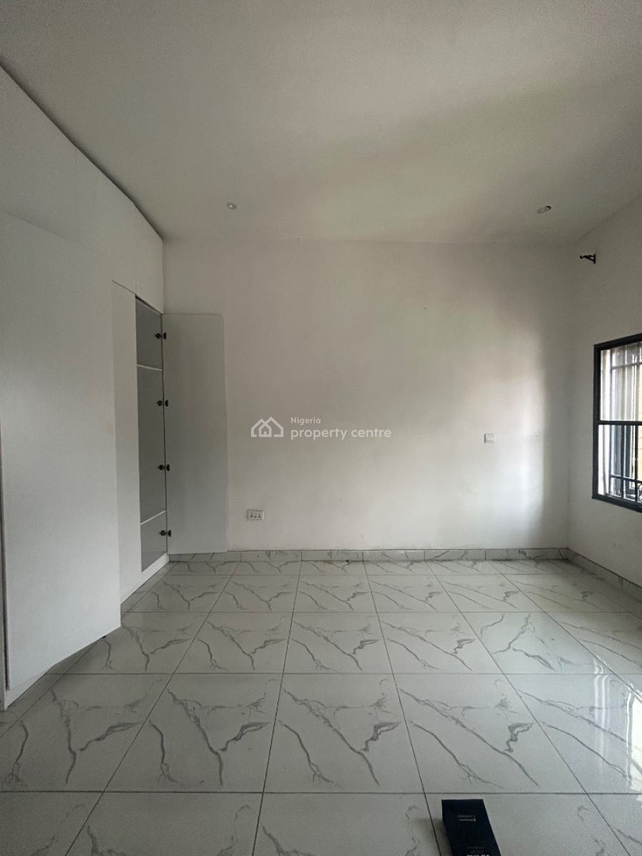 Well Maintained Three (3) Bedroom Terraced Duplex, Ikate, Lekki, Lagos, Terraced Duplex for Rent