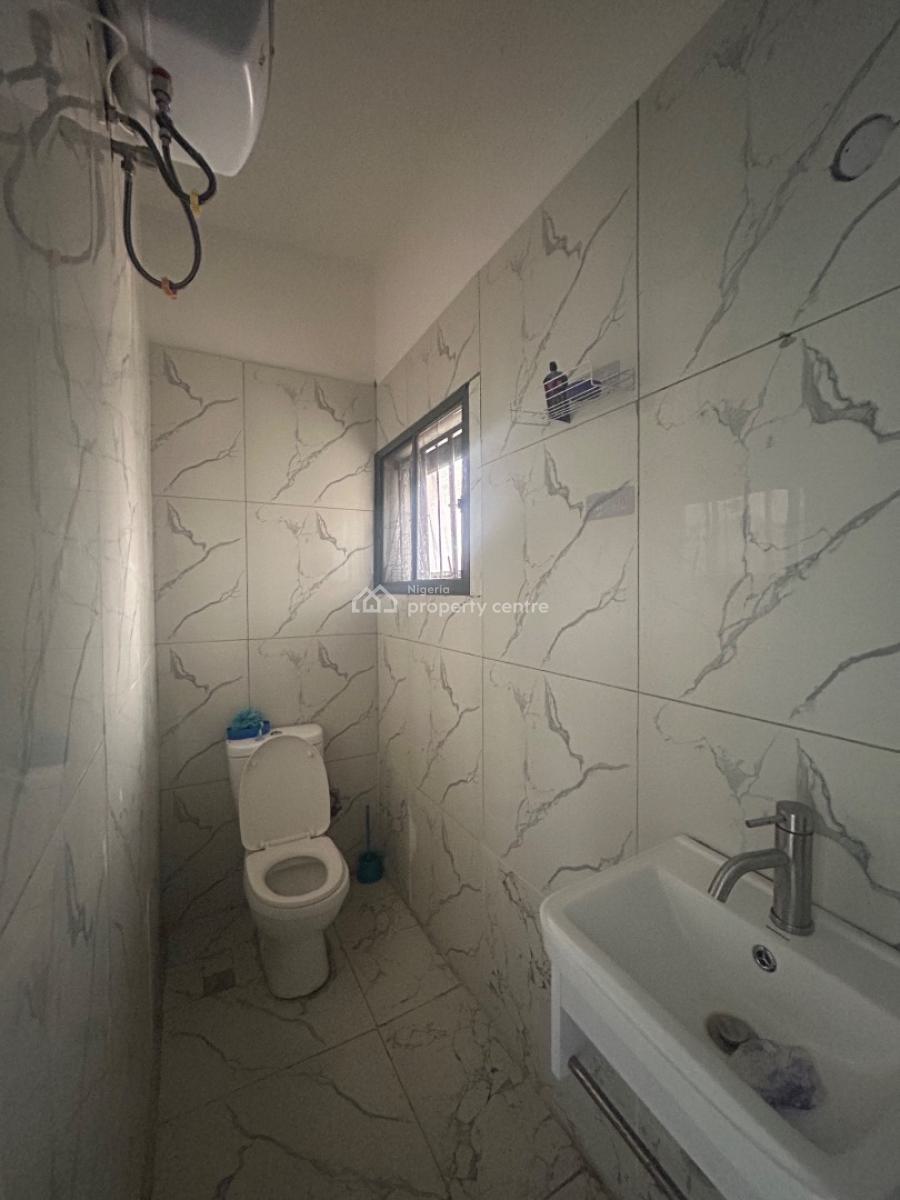 Well Maintained Three (3) Bedroom Terraced Duplex, Ikate, Lekki, Lagos, Terraced Duplex for Rent