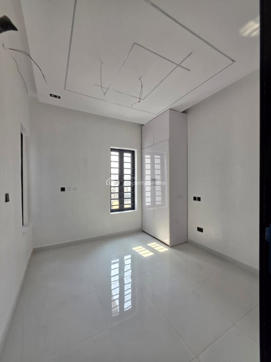 Executive Luxurious 5-bedrooms Deluxe Fully Detached Triplex with Bq, Ajah, Lekki, Lagos, Detached Duplex for Sale