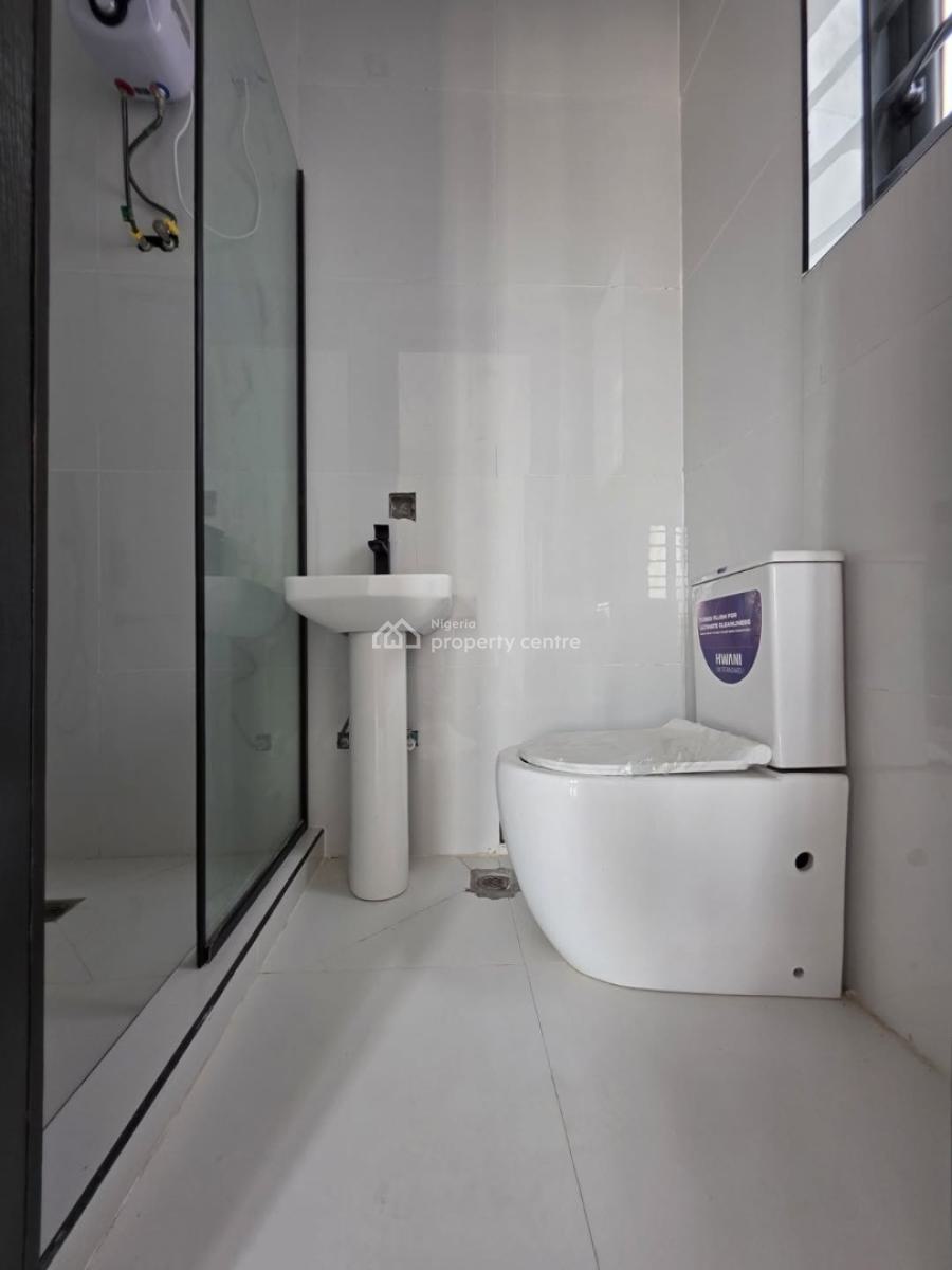 Executive Luxurious 5-bedrooms Deluxe Fully Detached Triplex with Bq, Ajah, Lekki, Lagos, Detached Duplex for Sale