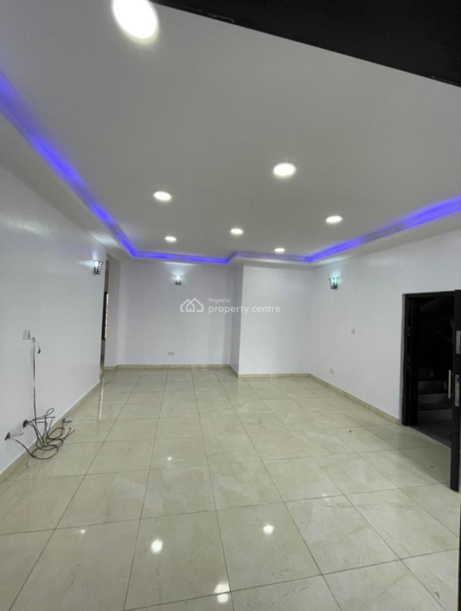 3, Oral Estate, After Chevron Drive 2nd Toll Gate, Lekki Phase 2, Lekki, Lagos, Flat / Apartment for Rent
