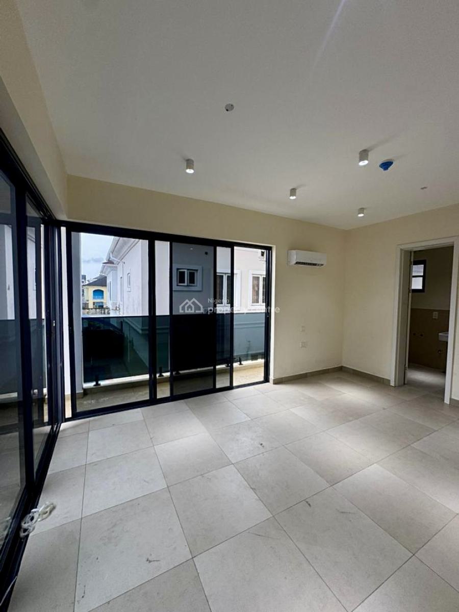 Newly Built  3-bedroom Apartment with Pool & Gym, Lekki Phase 1, Lekki, Lagos, Flat / Apartment for Rent