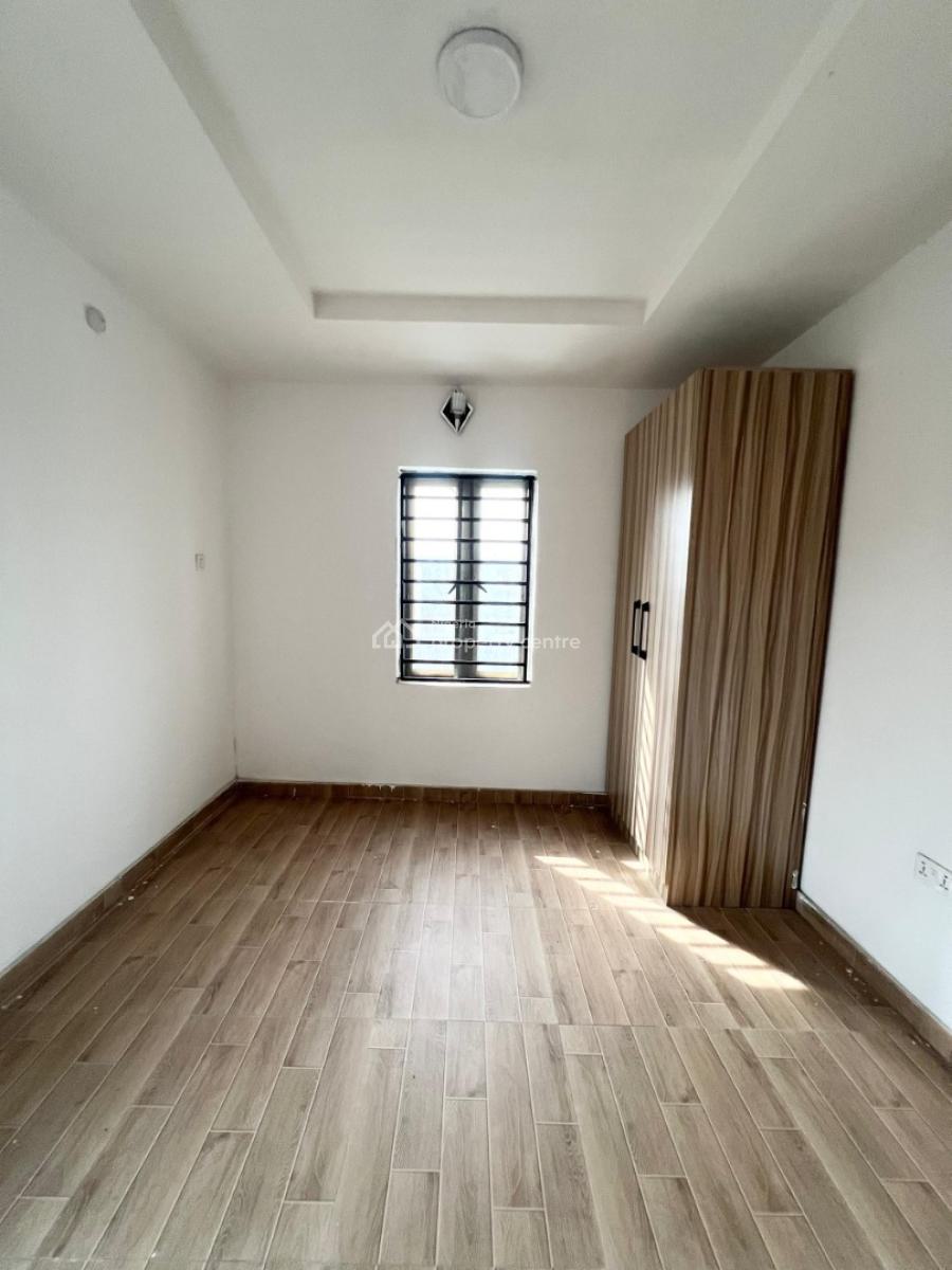 3bedroom Flat Downstairs, Ikate, Lekki, Lagos, Flat / Apartment for Rent