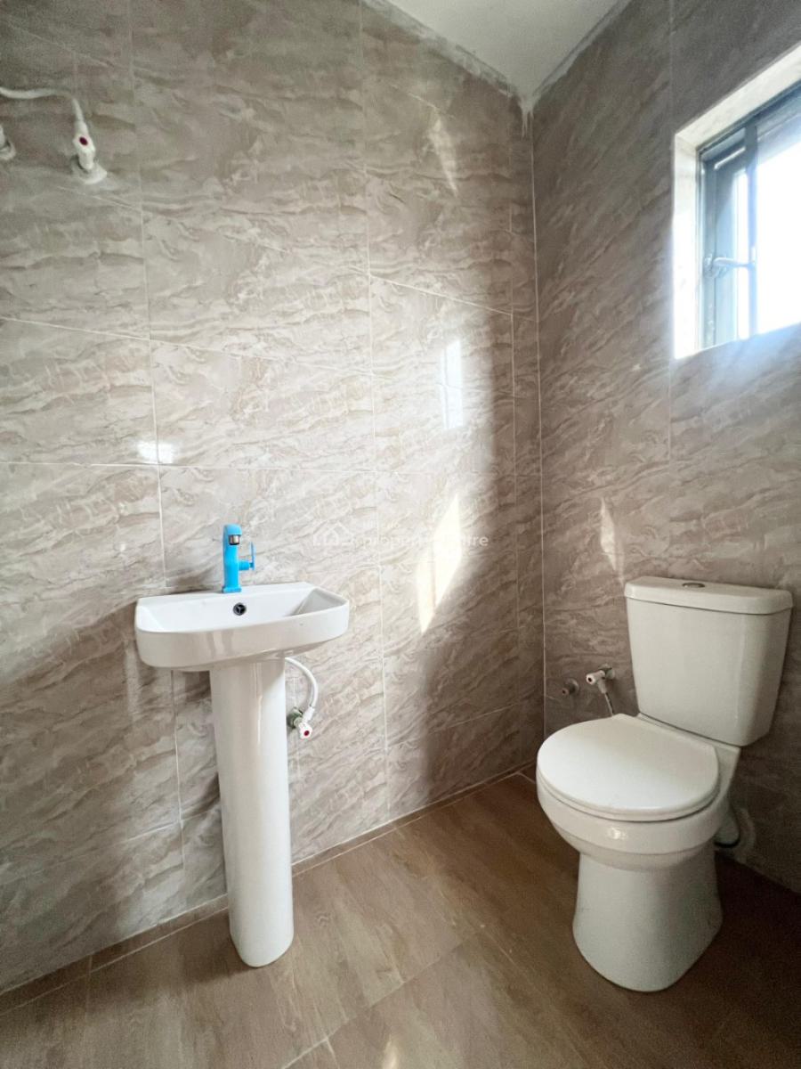 3bedroom Flat Downstairs, Ikate, Lekki, Lagos, Flat / Apartment for Rent