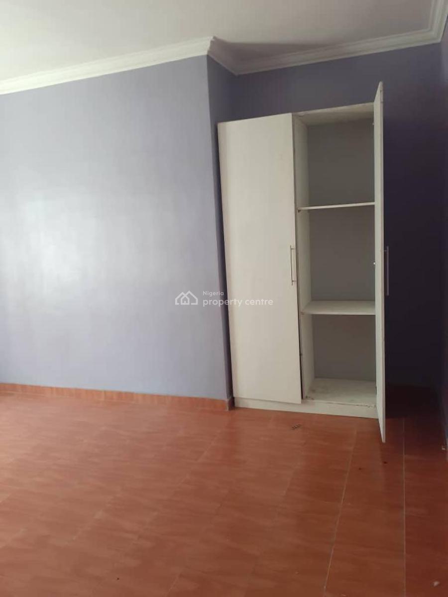 Spacious 3 Bedroom Flat in a Secured Environment, U3 Estate Lekki Right, Lekki Phase 1, Lekki, Lagos, Flat / Apartment for Rent