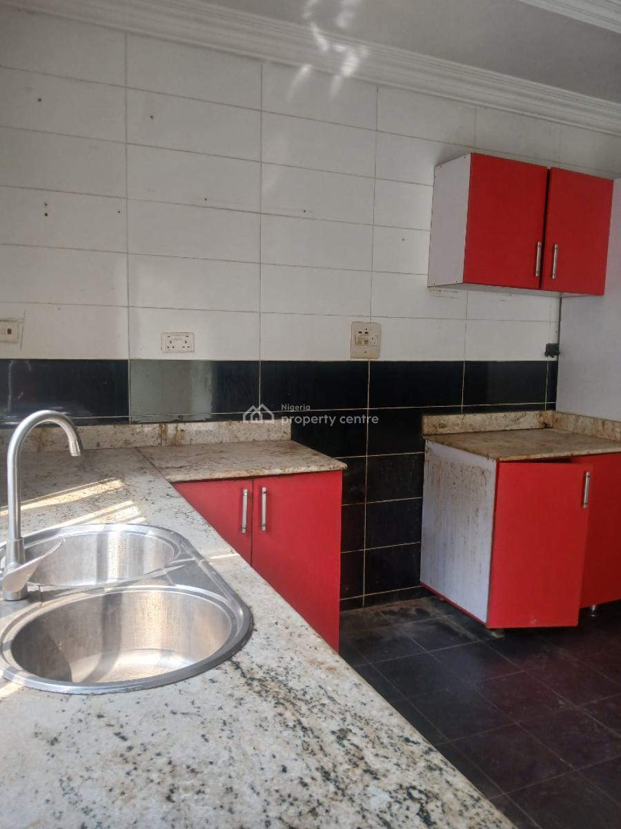 a Beautiful 2 Massive Bedroom Apartment, After Blenco, Around Peninsula Garden Estate, Lekki Phase 2, Lekki, Lagos, Flat / Apartment for Rent